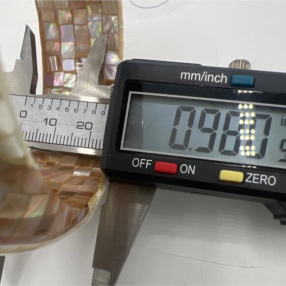 Chunky Bangle Bracelet Iridescent Mother Of Pearl MOP Mosaic Shell Twisted 1" Sz - Picture 7 of 7